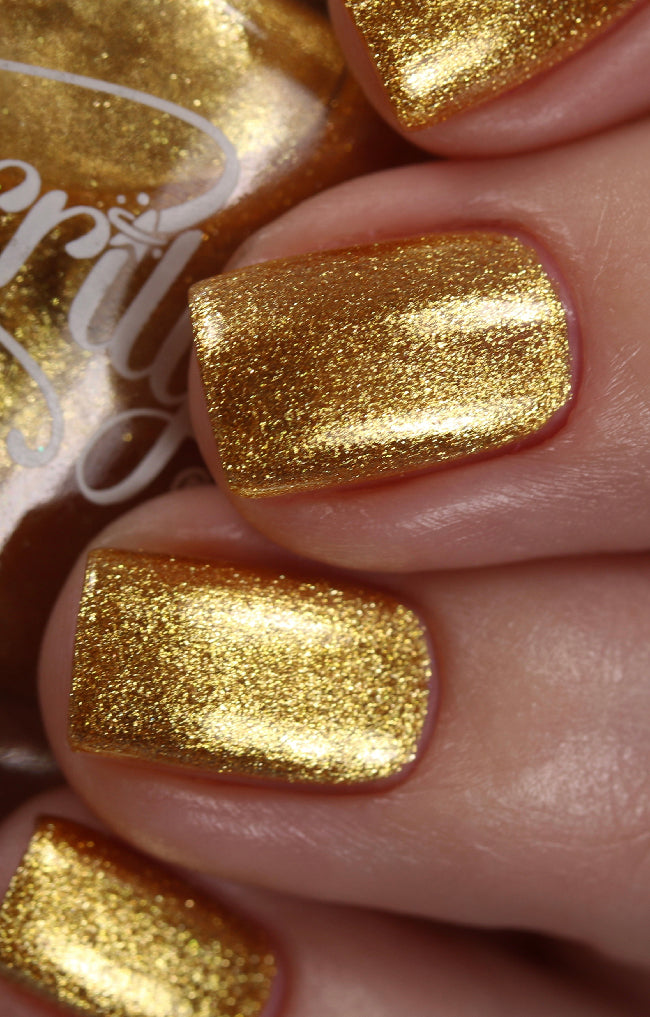 40 gold nails that are trending right now – Scratch